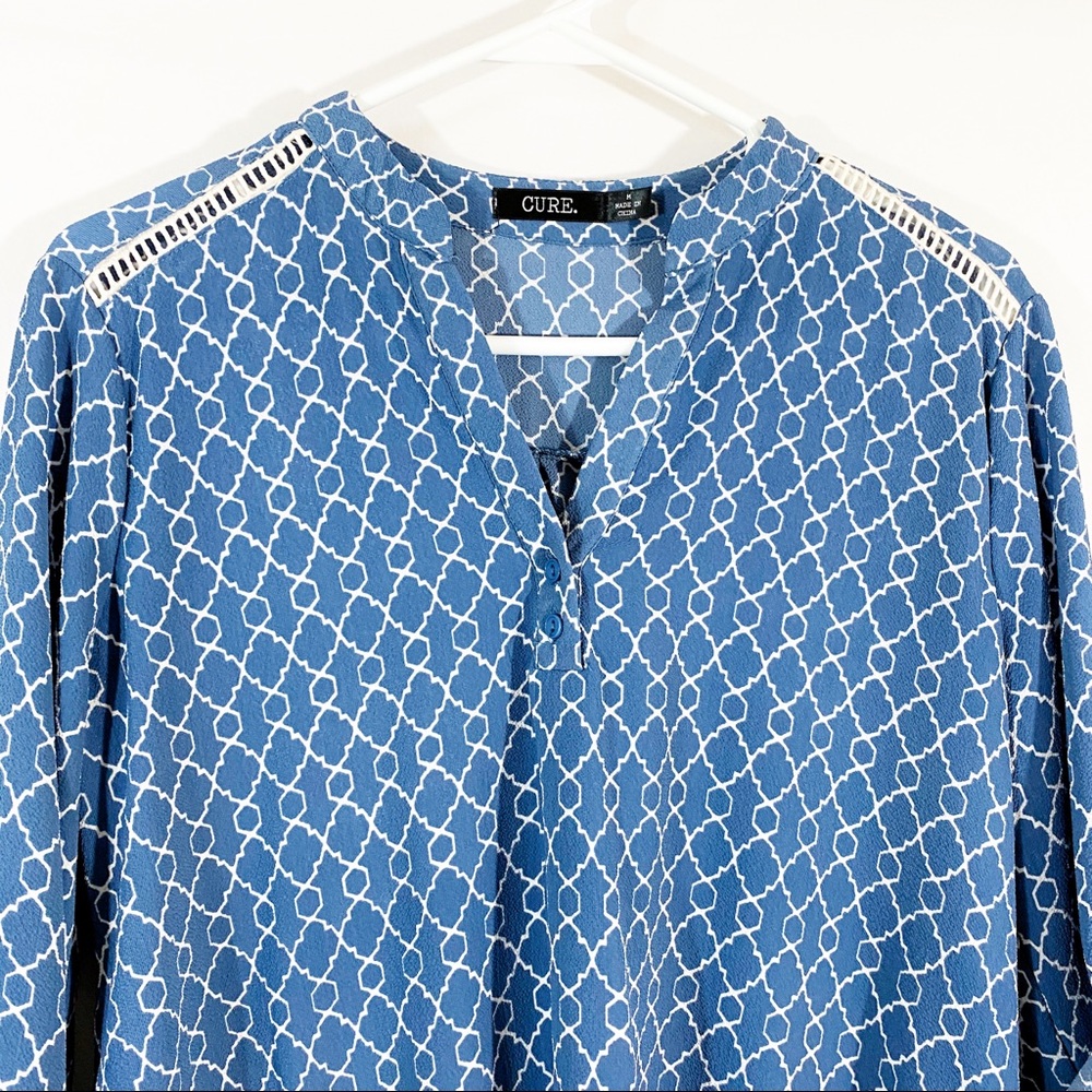 CURE. HIGH LOW ROLL CUFF BLOUSE - SZ M - Picture 2 of 7